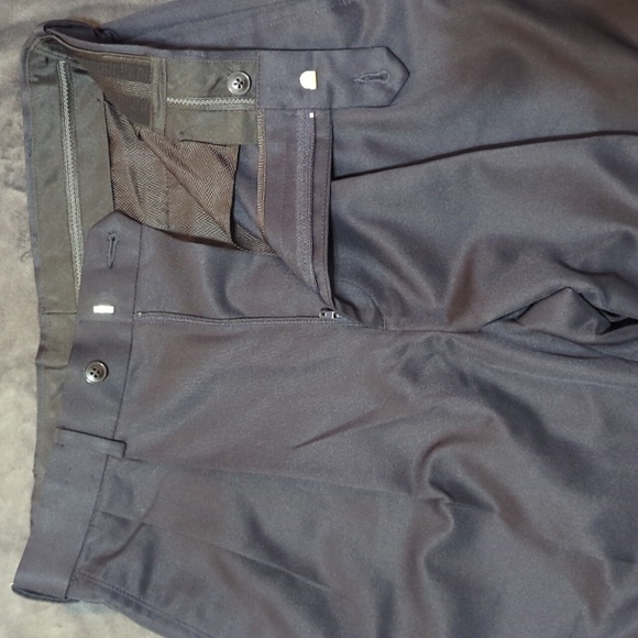 Roundtree & Yorke Dress Pant in Navy, Size 30x30 - Picture 4 of 6